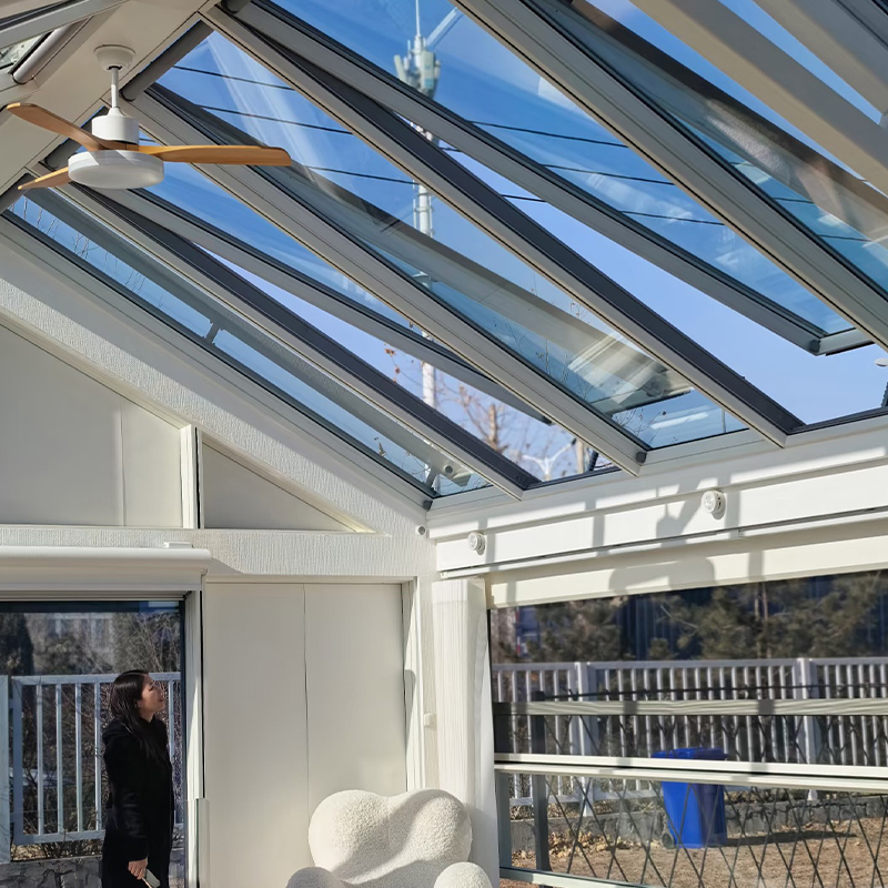 Puits de lumière suspendu silencieux et robuste